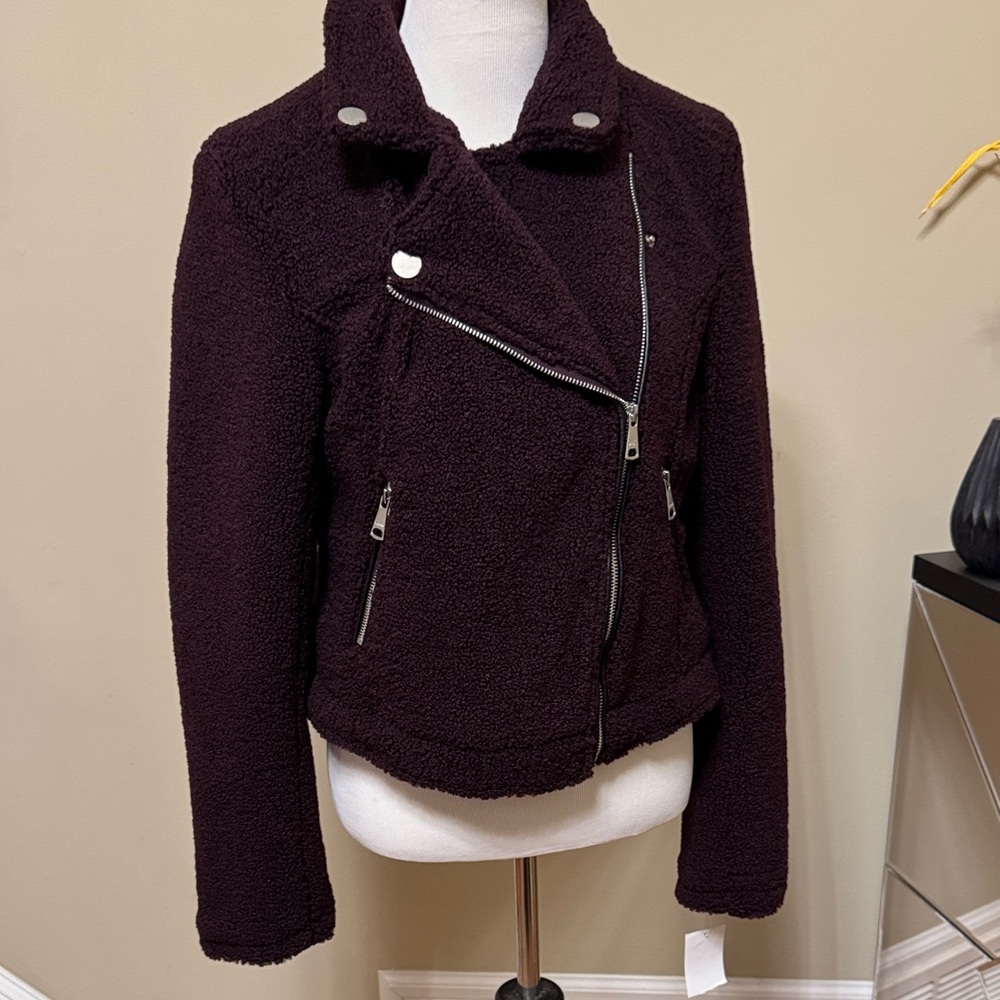 Vigoss Deep Burgundy Faux Fur Teddy Jacket Size L NWT.